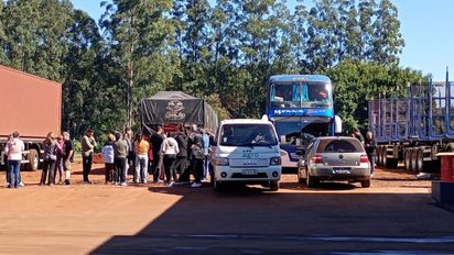 Turistas de San Luis denuncias estafas por una agencia de viajes y quedaron varados en Misiones. La empresa se defendió y cargó contra el coordinador.
