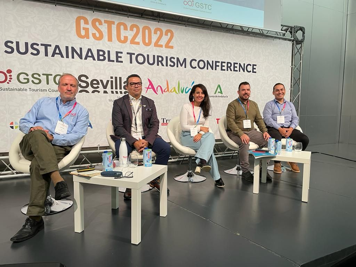 Además del Servicio Nacional de Turismo, hay representantes de otras 7 empresas internacionales y organismos estatales como ponentes.