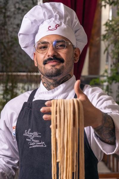 Iván Cruz, jefe de pastas Grupo Seratta