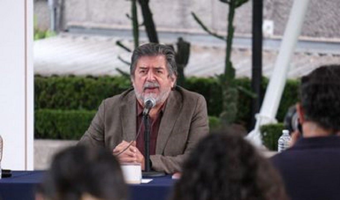 El director de Fonatur al anunciar que el Tren Maya no pasará por el centro de San Francisco de Campeche.&nbsp;