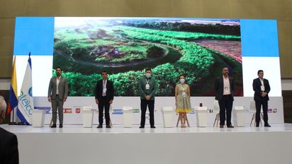 Julián Franco, Giovani Bataglin Suárez, José Andrés Duarte, Luz Stella Flores, Diego Ospina e Irvin Pérez.