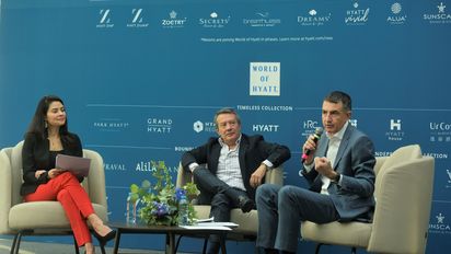 Ejecutivos de Hyatt anunciaron las próximas aperturas de hoteles en México: Christina Gambino, Regional Vice President of Sales at Hyatt; Gonzalo del Peón, Group President, Global Commercial, Inclusive Collection; Chistophe Loro, Area Vice President at Hyatt.