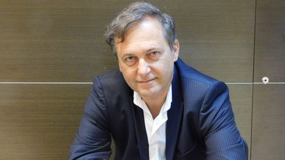 Daniel Prieto, presidente de Fehgra, advirtió sobre el impacto de la caída del consumo y pidieron al Gobierno medidas fiscales para sostener a hoteles y restaurantes.