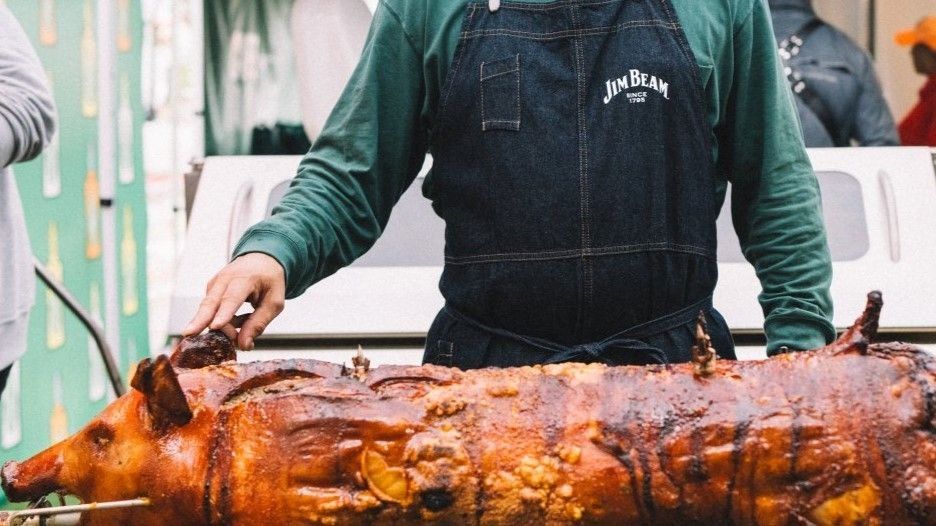 Vacaciones en Puerto Rico: el lechón asado fue declarado hace un tiempo patrimonio gastronómico local.