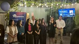 Discover Mayorista presentó su nuevo catálogo en un evento que combinó turismo, gastronomía y experiencias, junto a socios estratégicos del sector.