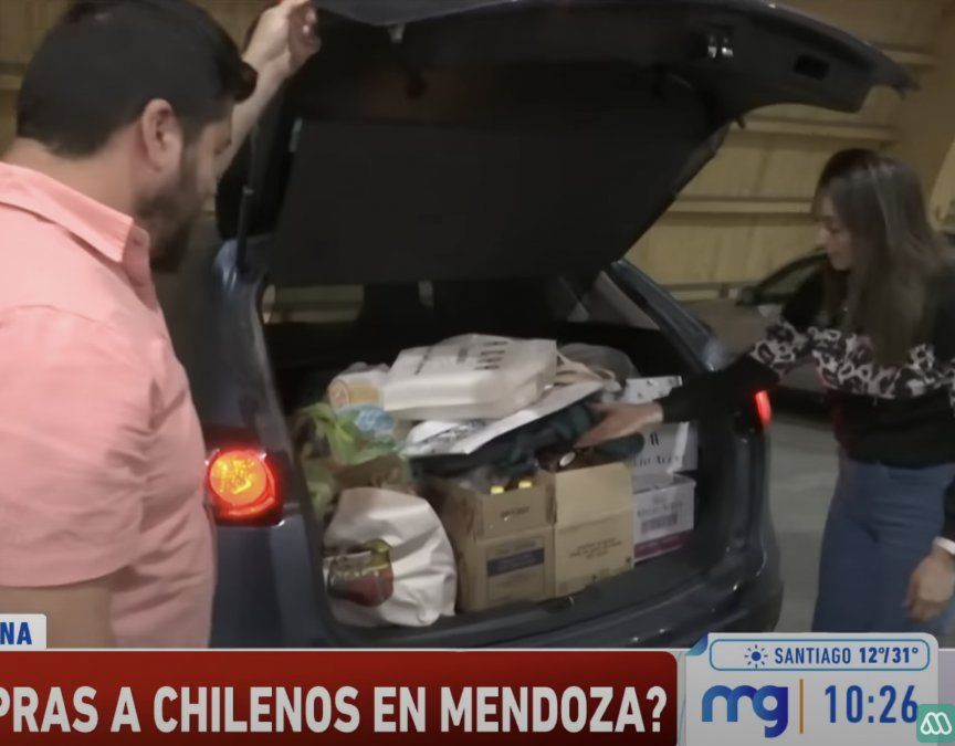 Turistas viajaron en masa hasta la zona de Mendoza y aprovecharon de volver abastecidos de alimentos y productos de limpieza.