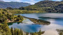altText(Argentina: ¿Dónde está el Parque Nacional Los Alerces, Patrimonio Natural Mundial por la Unesco?)}