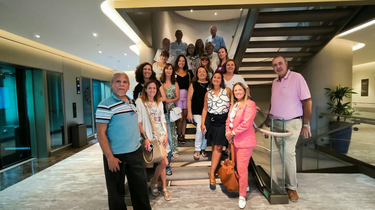 Roca Transport System invitó a agencias a conocer el Silver Ray en Buenos Aires.