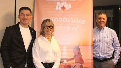 Germán Barajas, gerente general de Full Trips; Claudia Delgado, representante de Ventas de la Autoridad de Turismo de Aruba para Colombia y Ecuador; y Juan Carlos Camacho, gerente de The Travel Planner.