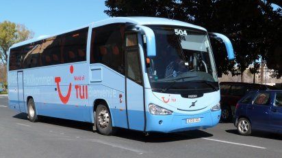Uno de los autobuse de TUI