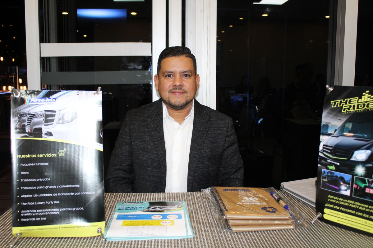 Alexis Zapata, director comercial de Viajes Arco Iris.