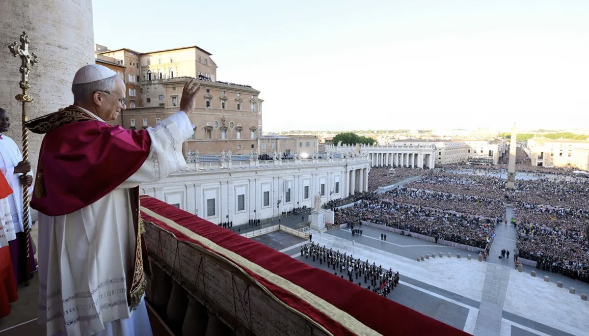 León XIV, sucesor de Francisco, encara un 2025 que se prevé multitudinario turísticamente en Roma.