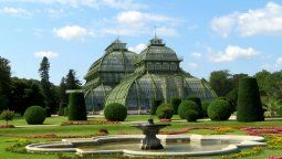 altText(Vacaciones 2026: un recorrido por la Europa imperial a bordo de cruceros fluviales)}