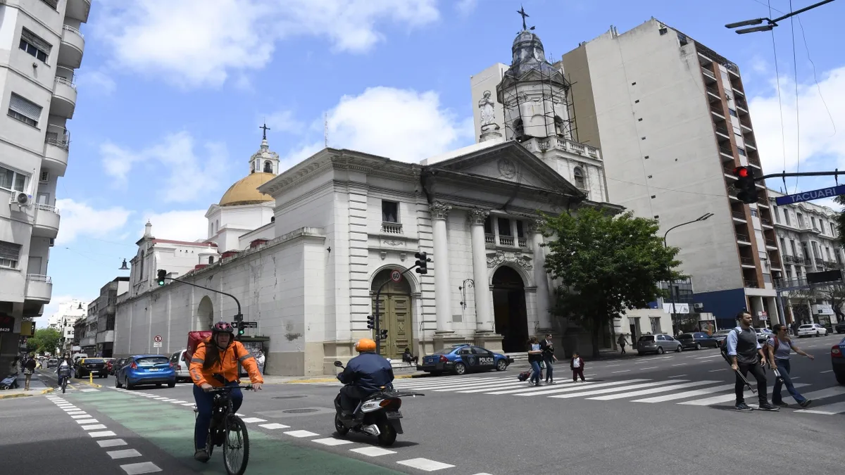 San Telmo: la iglesia de la Inmaculada Concepción en Independencia y Tacuarí forma parte del relato de Zahir.