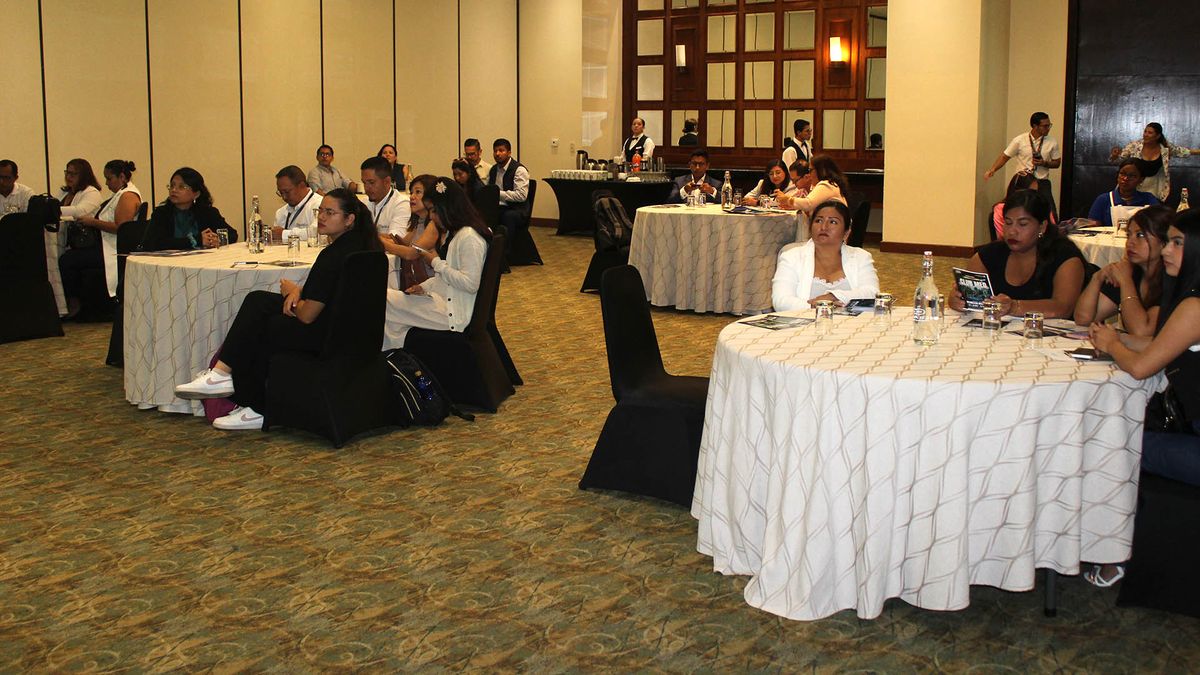 Capacitación de Club Med, a cargo de Pablo Bálsamo, ejecutivo comercial.