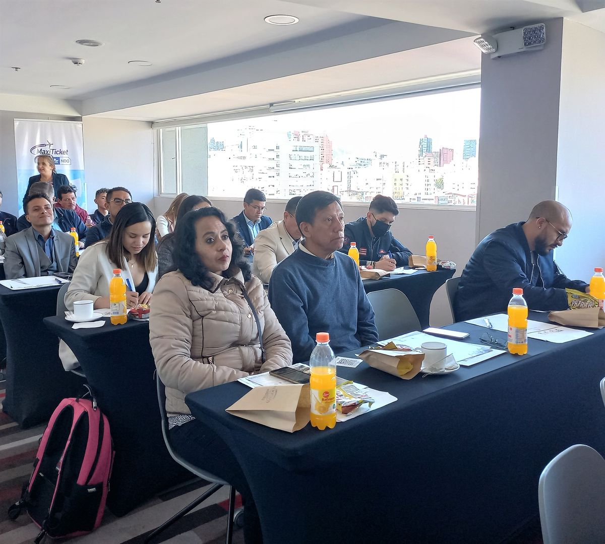 Un nutrido grupo de agentes de viajes asistió a la capacitación de Maxitravel en Quito. 