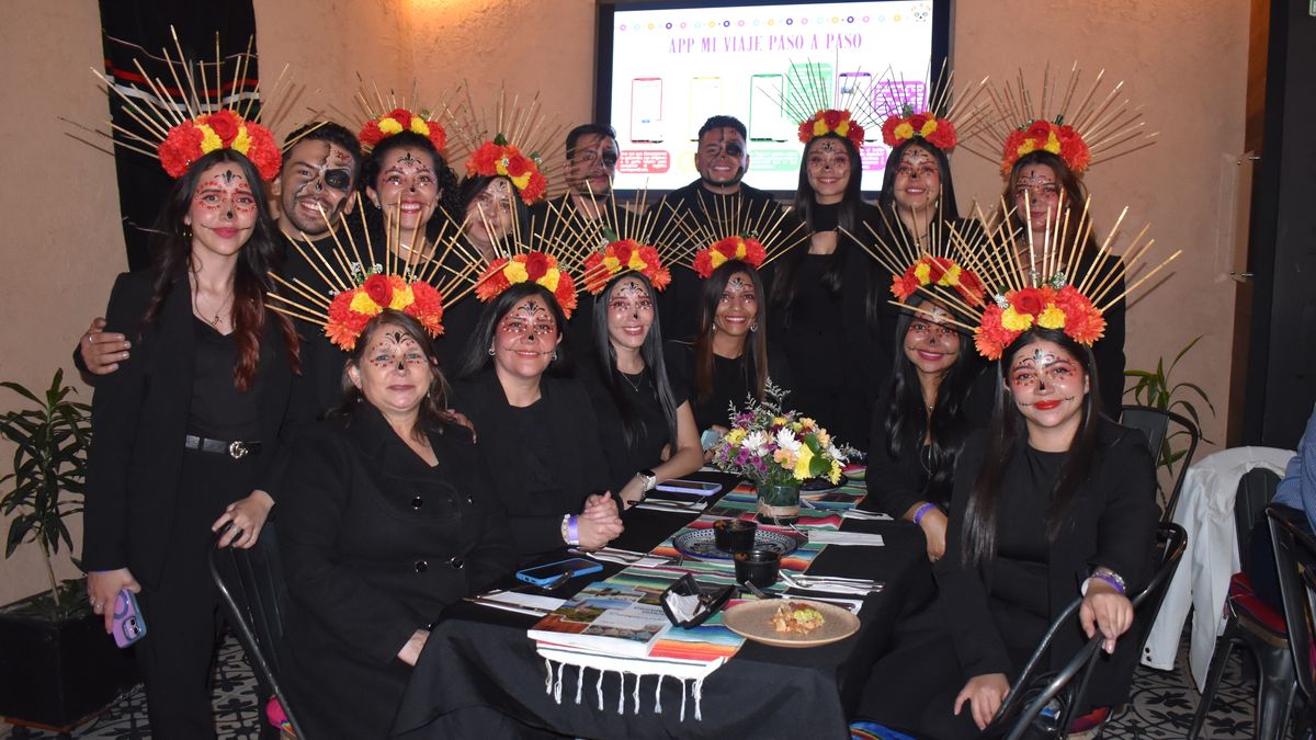 Equipo de Cielos Abiertos durante el lanzamiento de temporada junto a Europamundo.
