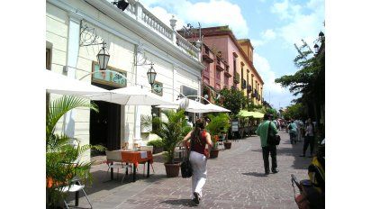 Tlaquepaque.Ingreso a la peatonal Independencia