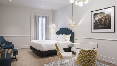 La desconexión de trenes de alta velocidad en parte de Andalucía ha recortado la ocupación hotelera en el sur de la región por Semana Santa, pese al buen tiempo. (Habitación del hotel Tandem Solera en Jerez).