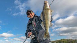 altText(Vacaciones de verano 2026: 3 destinos imperdibles para los amantes de la pesca)}