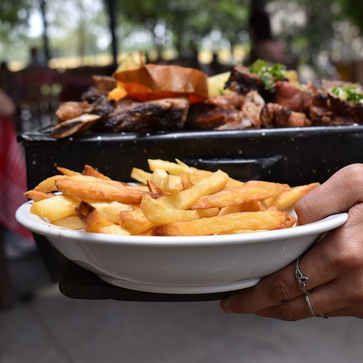 El Nene de Keen ofrece una experiencia para disfrutar al aire libre mientras se disfruta de las delicias de su menú.