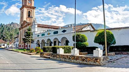 Iza es un municipio perfecto para realizar unas escapadas de la ciudad y aprender de su historia y su gran variedad de atractivos.
