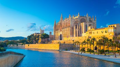 España: 5 destinos que serán tendencia en el verano 2025