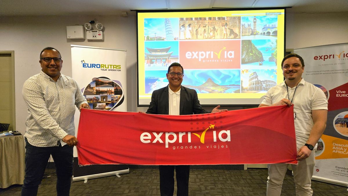 Jonathan Acasiete de Travi Assist, Zhurik Garay de Exprivia Grandes Viajes y Mony Balbuena.