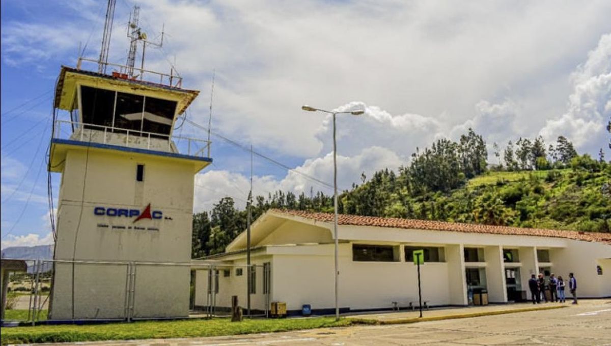 El viceministro del MTC indicó que, con esta ampliación, el terminal aéreo de Áncash permitirá el traslado de carga. - Ladevi Medios y Soluciones El viceministro del MTC indicó que, con esta ampliación, el terminal aéreo de Áncash permitirá el traslado de carga.