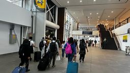 El Aeropuerto de Santiago presenta un aumento sostenido en el tráfico de pasajeros del 2025, según los datos de Group ADP. 
