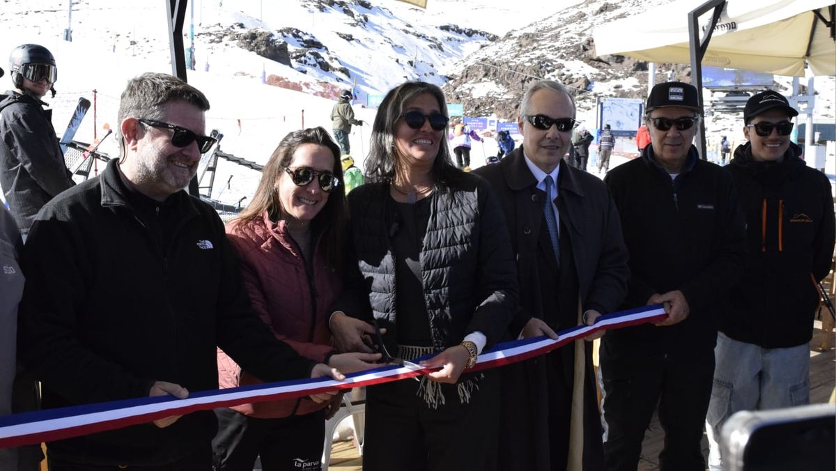 Autoridades y centros de esquí dan inicio a temporada de invierno 2025. 