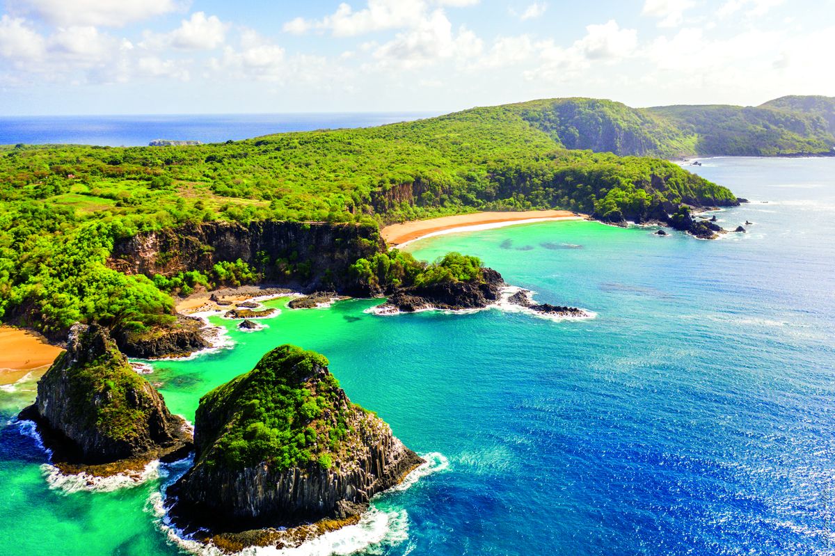 Fernando de Noronha es uno de los archipiélagos más hermosos y exóticos de Brasil.&nbsp;