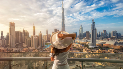Vacaciones en Dubái y Abu Dhabi: un viaje de lujo que combina modernidad deslumbrante con la paz del desierto