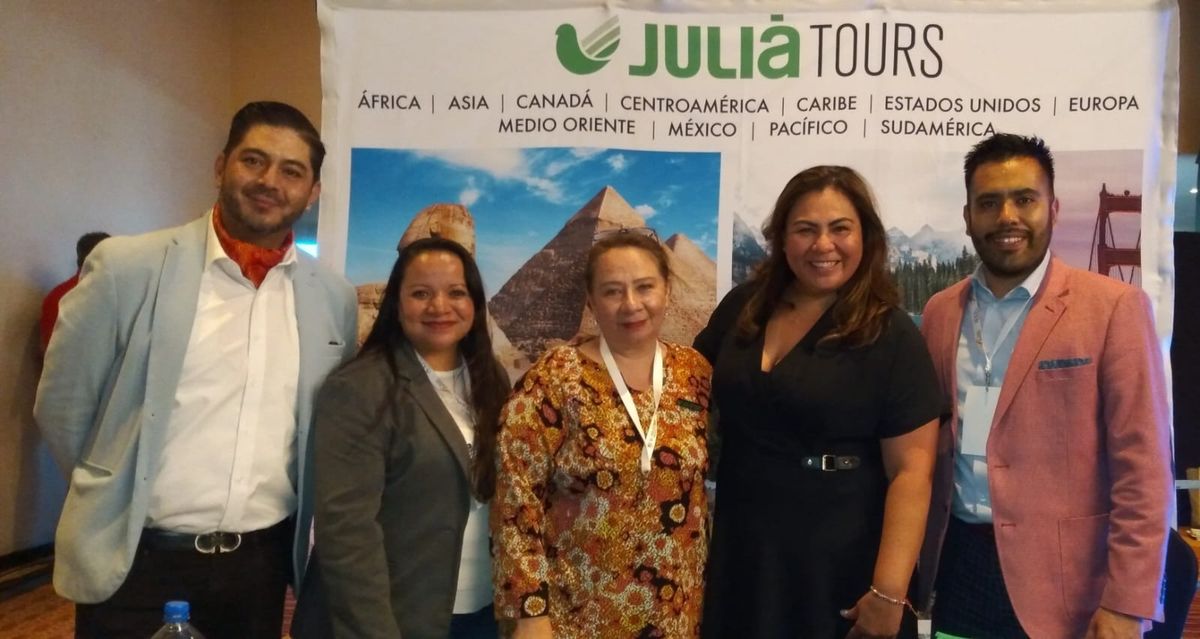 Juliá Tours promociona sus productos en el mercado mexicano durante la segunda edición anual de EPTUR.