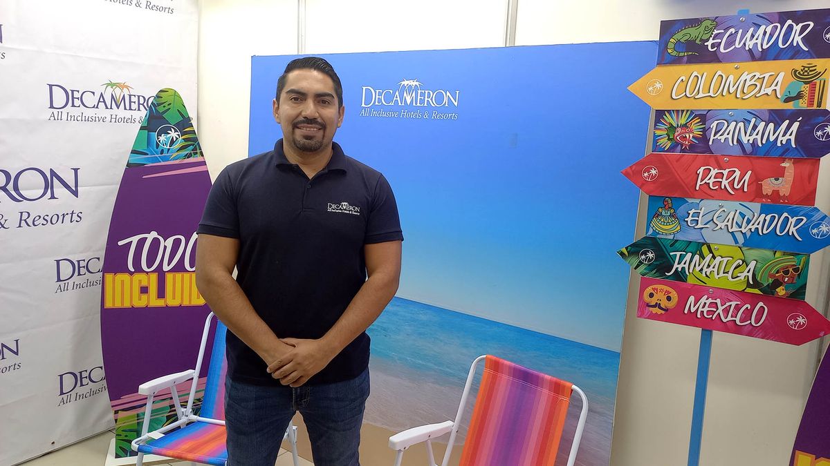 Óscar Loarte, gerente comercial de Hoteles Decameron.