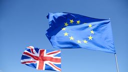 Los requisitos migratorios para colombianos varían entre la Unión Europea y el Reino Unido, marcando diferencias clave en la planificación del viaje.