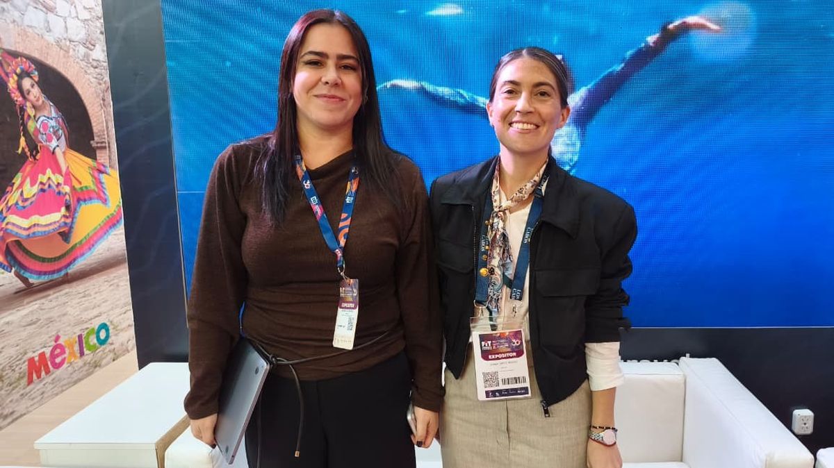 Fideicomiso de Los Cabos: Sandra de la Garza, directora de Comunicación; junto a Juana Ortiz Basso, directora comercial.