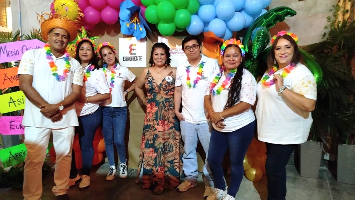 Equipo de Euroriente Reps conformado por Beny Gonzales, Karen Figueroa, Marimar Pazos, Rosana Gonzales, Gent Clement, Karina G&oacute;mez y Victoria Lazarte.