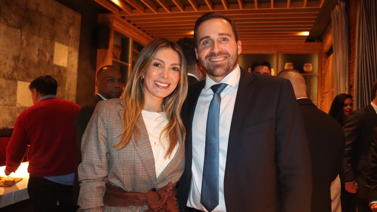 Jessica Sánchez, coordinadora comercial de Ladevi y Pablo Segura, responsable de Marketing y Comunicación de Plus Ultra.