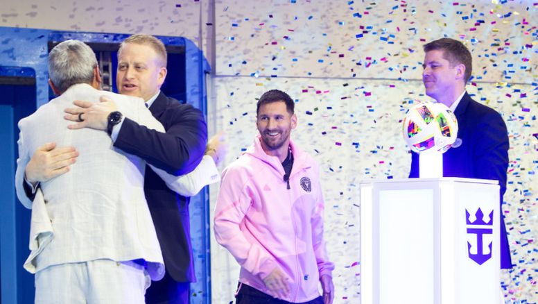 Royal Caribbean: el barco más grande del mundo, de la línea de cruceros más grande del mundo, celebró que el futbolista más galardonado de la historia sea el Icon of Icon of the Seas.