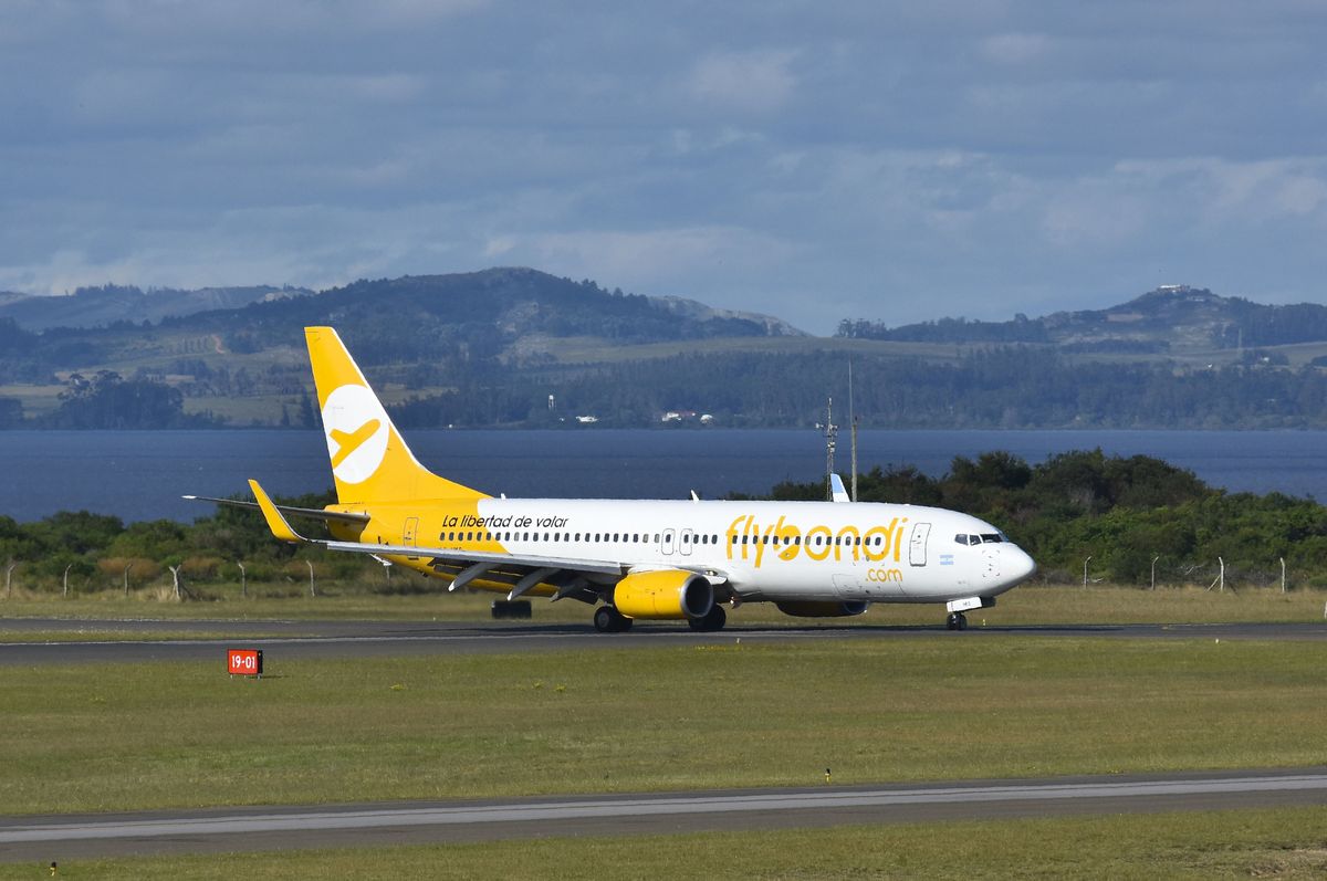 Flybondi vuela a 17 destinos domésticos y seis internacionales.