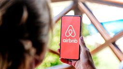 Airbnb cambia su modelo de fees para beneficiar integraciones hoteleras. 