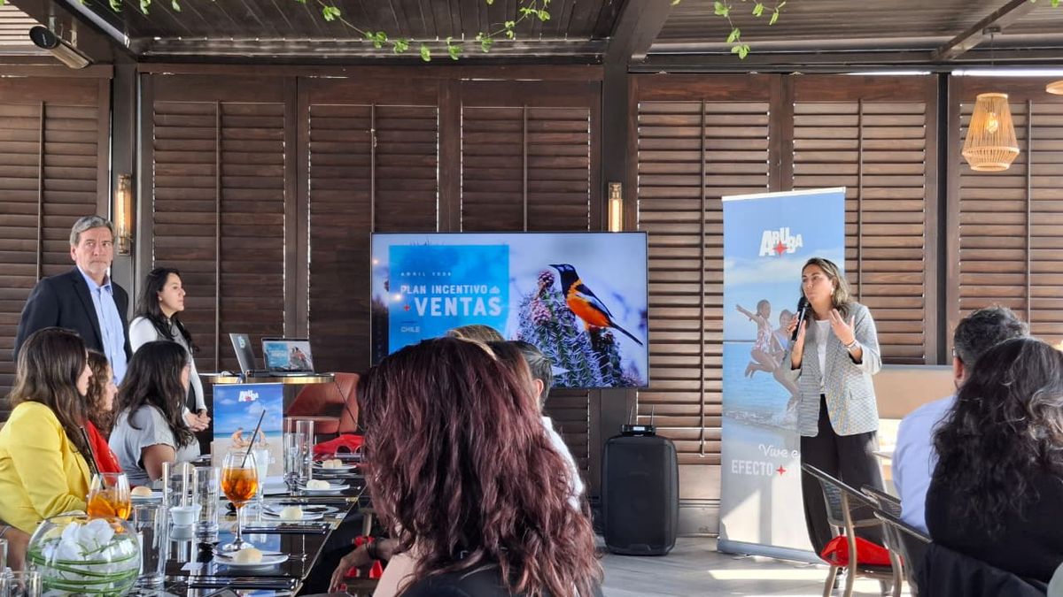 Aruba presentó sus bondades en el rooftop del Hotel Nod. 