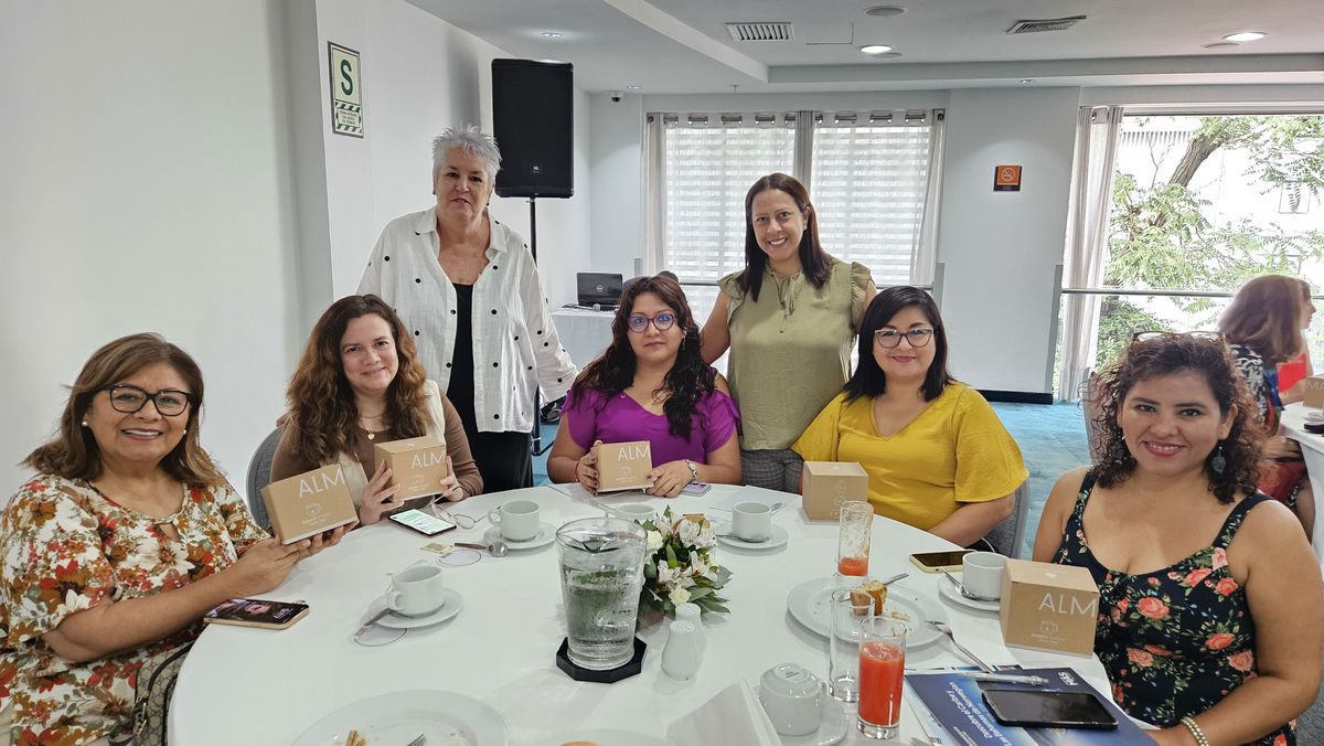 Agentes de viajes selectos fueron parte del desayuno de capacitación organizado por MP Global Cruises.