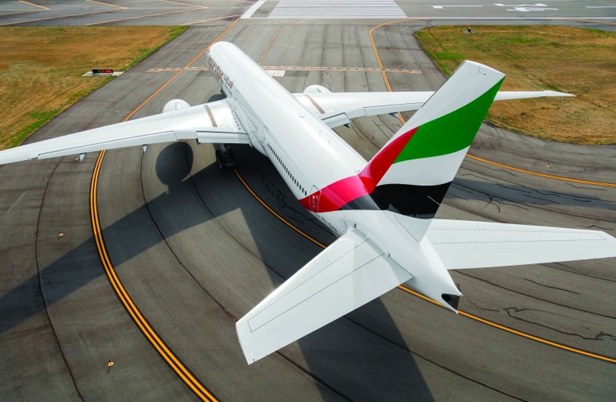 Emirates cuenta con la mayor flota de aeronaves Boeing B-777 del mundo. Emirates cuenta con la mayor flota de aeronaves Boeing B-777 del mundo.