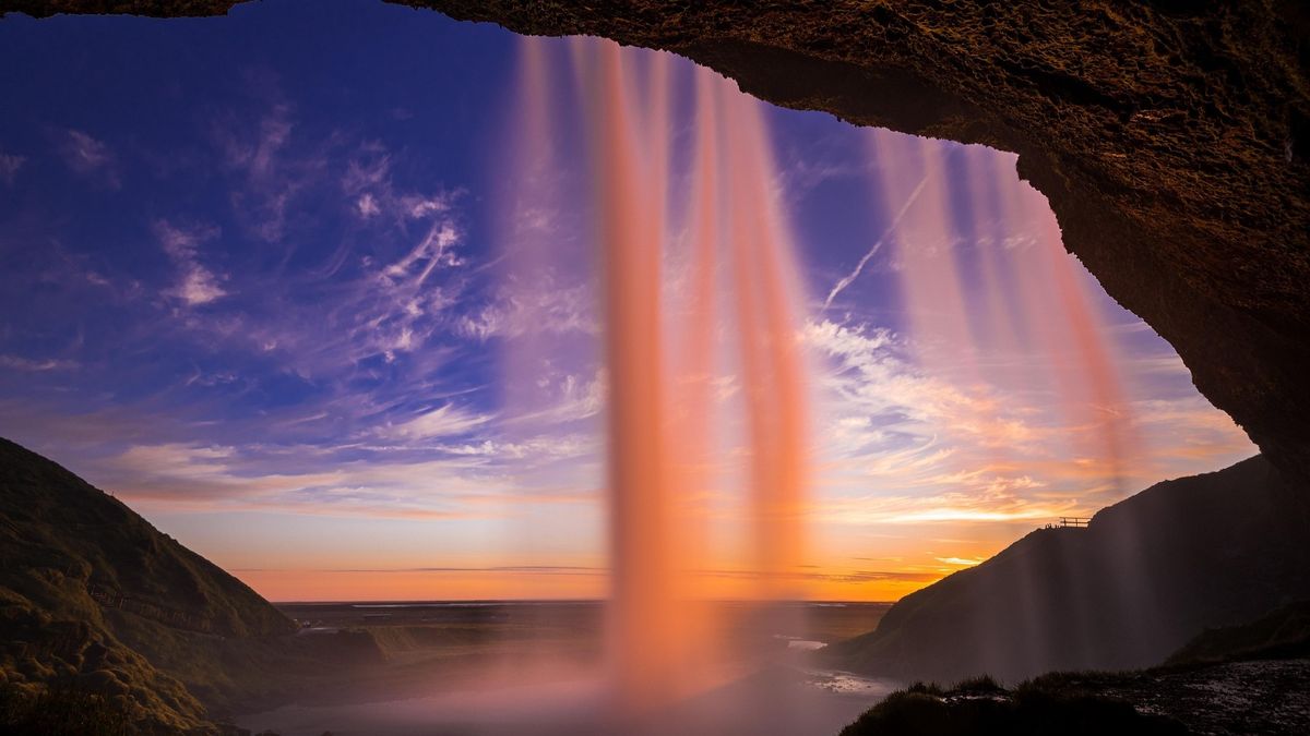 Una cascada en Islandia, uno de los destinos tendencia para esta Semana Santa