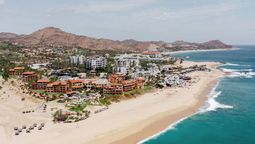 Zoëtry Casa del Mar Los Cabos, de Hyatt Inclusive Collection mezcla lujo boutique y bienestar frente al Mar de Cortés.