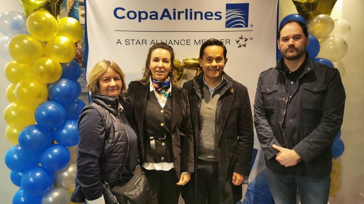 Myriam Gallardo (Travelaway), Katherine Lira, Diego Bermúdez y Pedro Espinoza (Travelaway). 