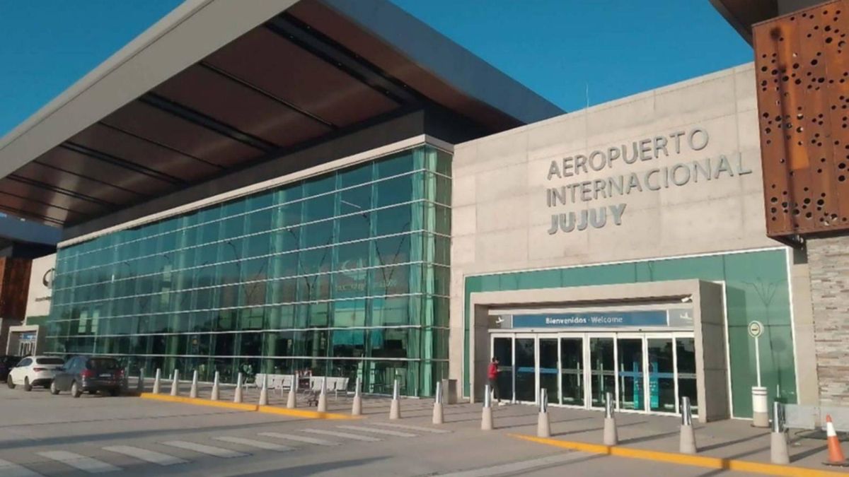 Aerolíneas: la reducción del 56% de las tasas aeroportuarias regionales podría mejorar las condiciones para abrir nuevas rutas internacionales desde el interior argentino.
