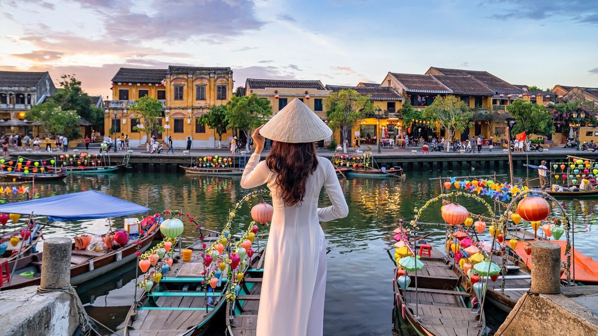 Vietnam deslumbra con su equilibrio entre cultura milenaria, paisajes naturales y una hospitalidad que enamora desde el primer día. &nbsp;